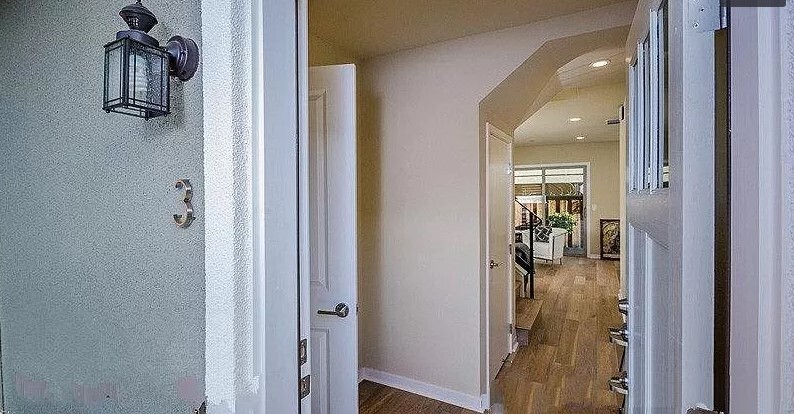 Building Photo - 382 Curtner Ave