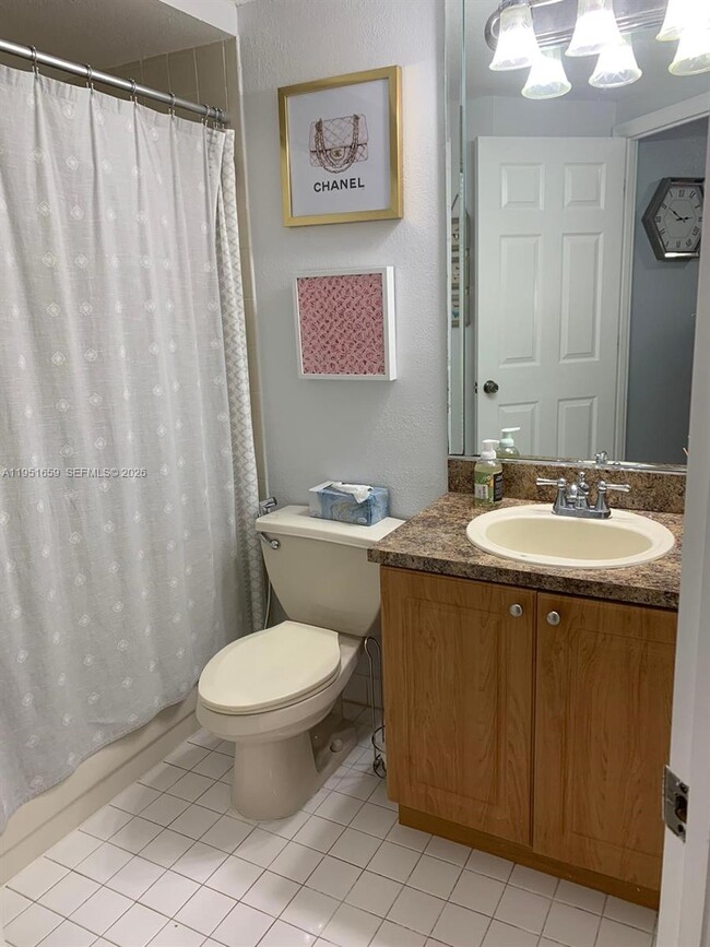 Building Photo - 8290 Lake Dr