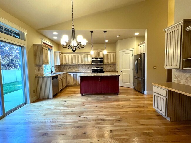 Building Photo - Beautiful 3 bed 2 bath home in The Preserv...