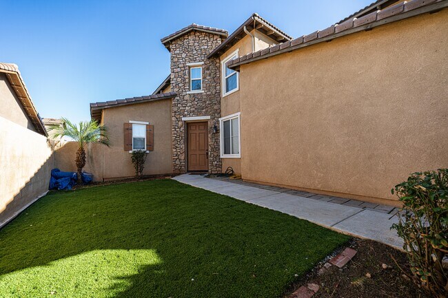 Building Photo - 3713 Steeple Way