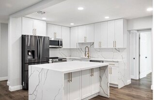 Building Photo - 2298 NE 4th Ave