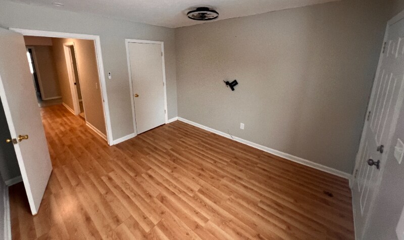 Building Photo - 110 Main St