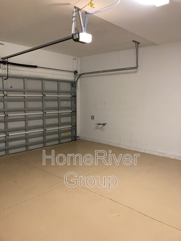 Building Photo - 12385 Ghiberti Cir