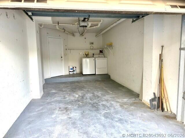 Building Photo - 100 Crestwood Ct N