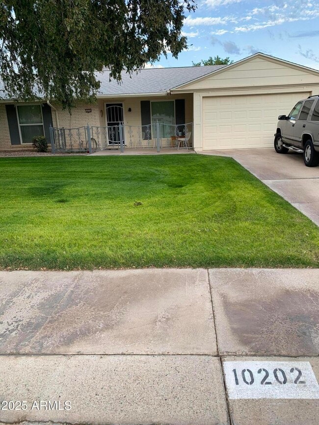 Building Photo - 10202 W Bolivar Dr