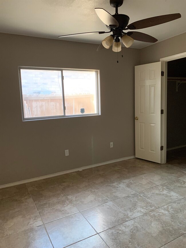 Building Photo - 516 Valdosa Dr
