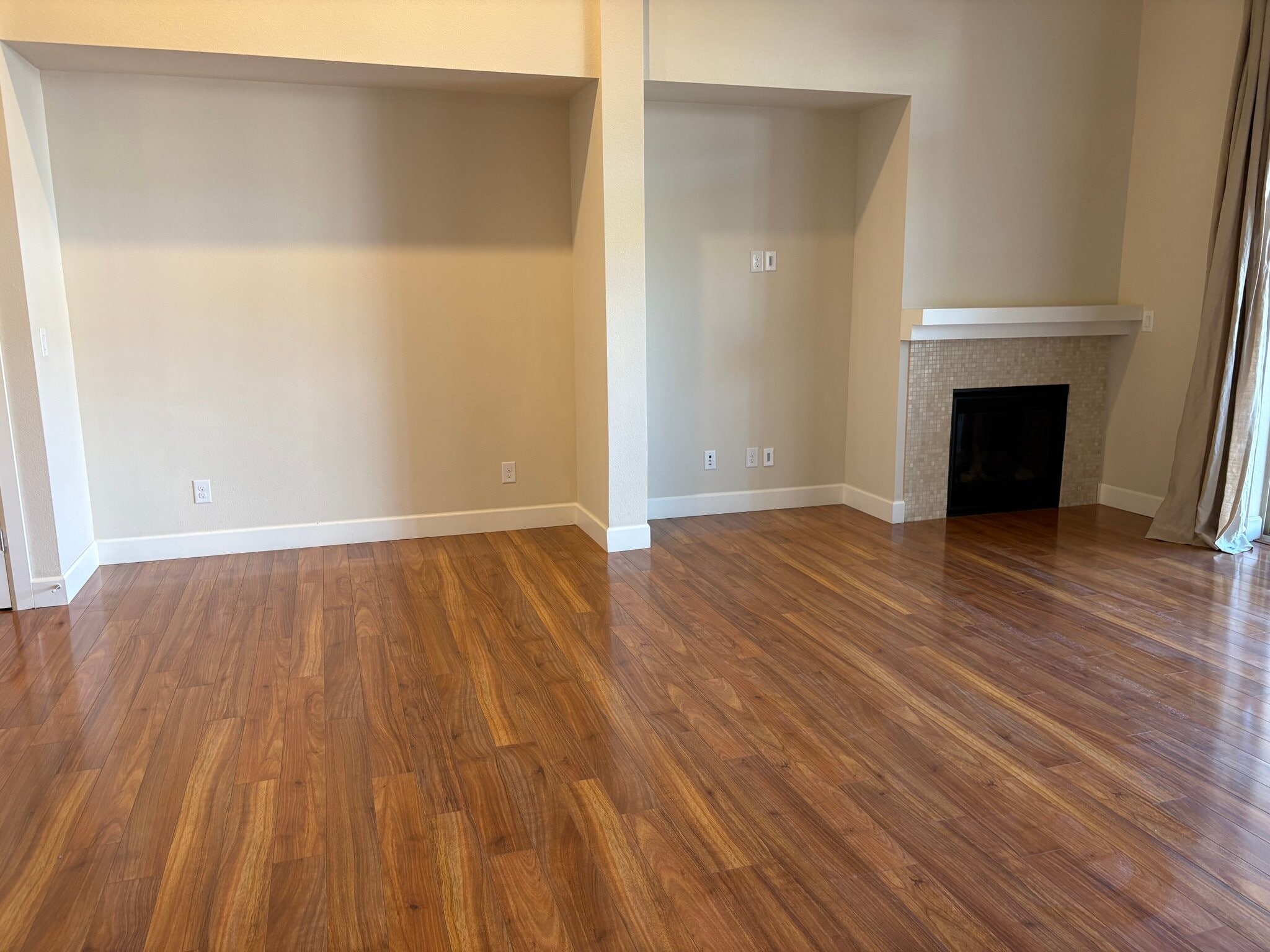 Building Photo - 301 Inverness Way S
