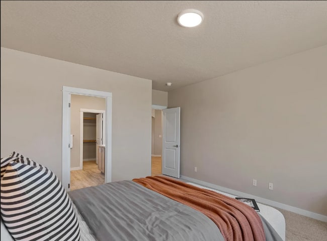 Building Photo - 18277 E 17th Ave