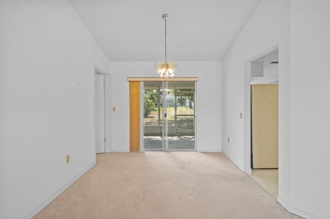Building Photo - 1247 Venetia Dr