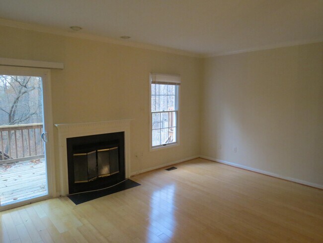 Building Photo - 13671 Cedar Creek Ln