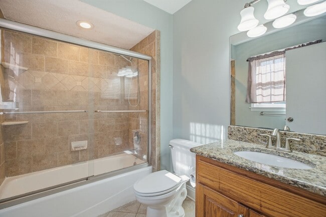 Building Photo - 3942 Ashmore Dr