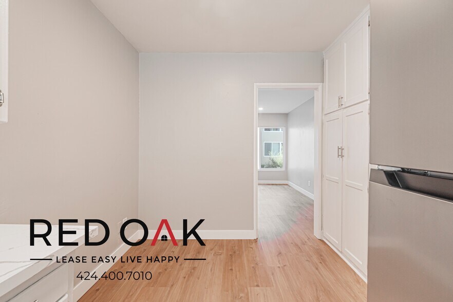 Building Photo - 4646 Coliseum St