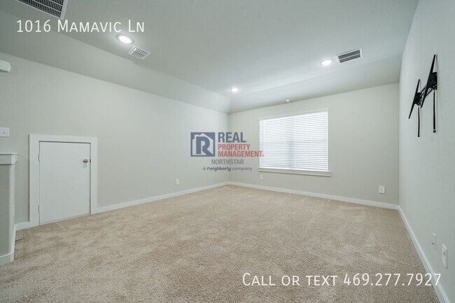 Building Photo - 1016 Mamavic Ln