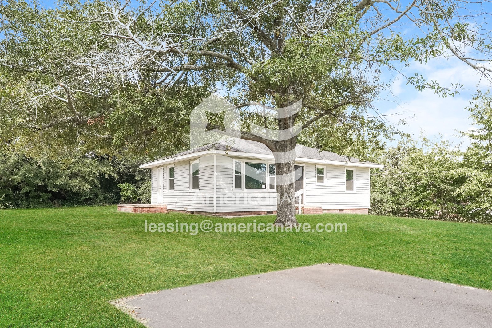 Building Photo - 3410 Westmont Dr