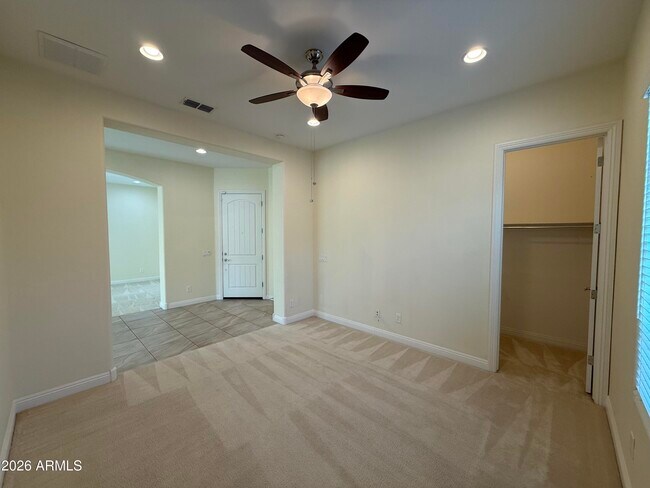Building Photo - 3320 S Waterfront Dr