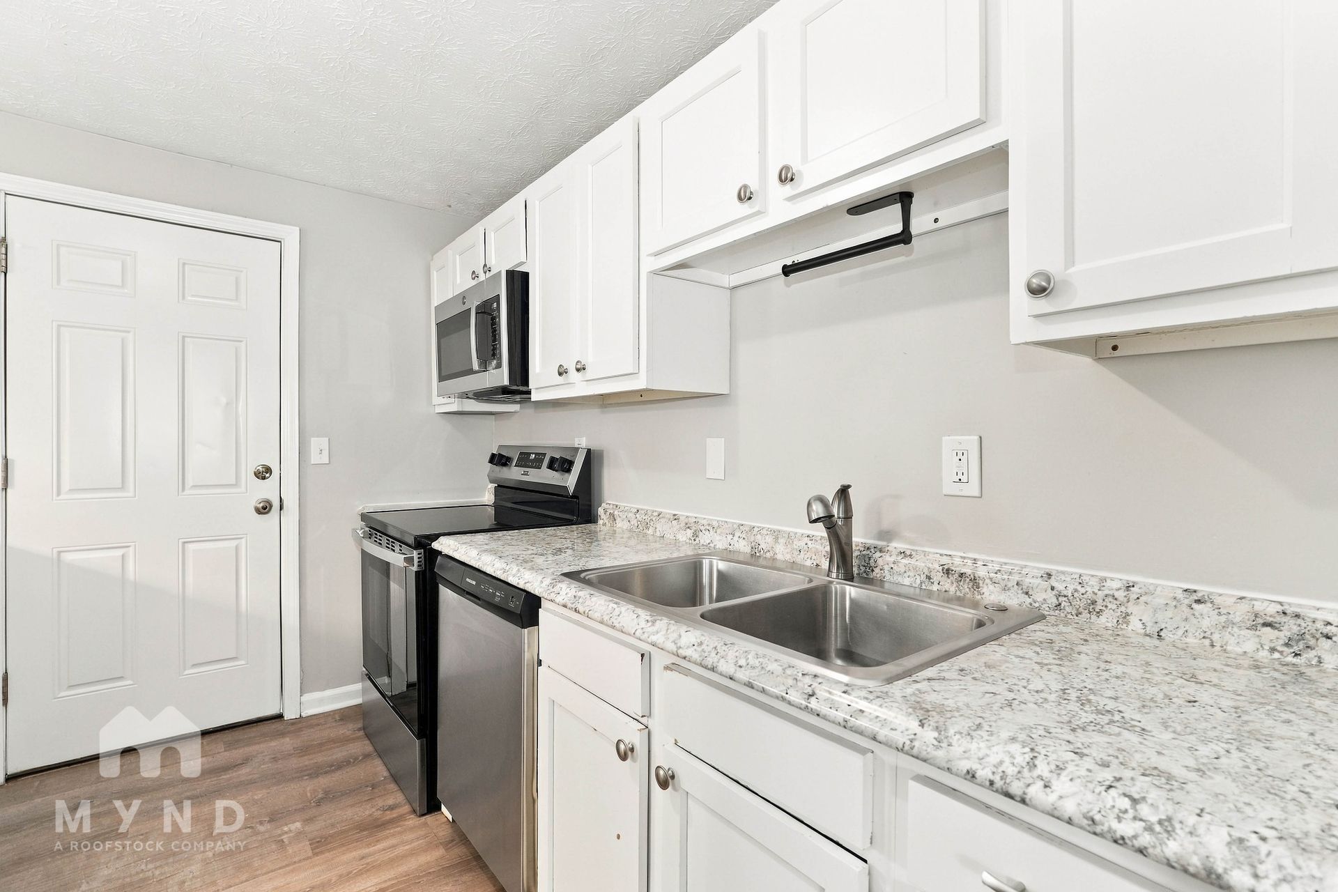 Building Photo - 3590 Annsbury Rd