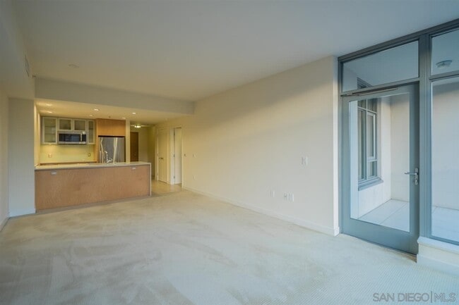 Building Photo - Beautiful 1Br/1Ba Downtown San Diego Condo In High-rise! Water Included! With Parking, Gym, Pool,...