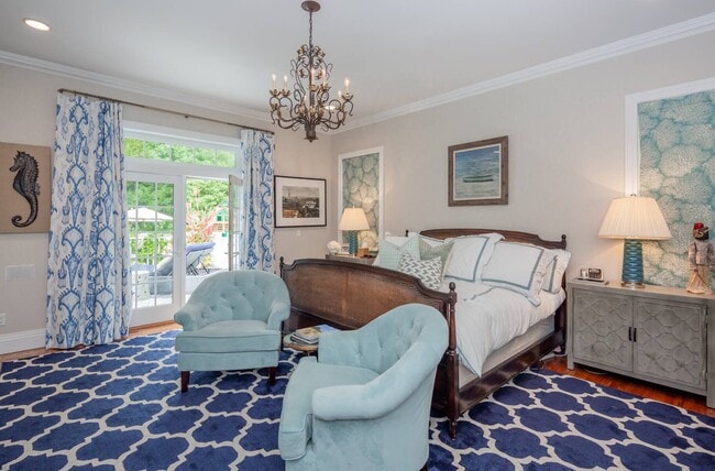 Building Photo - 6 Old School House Ln