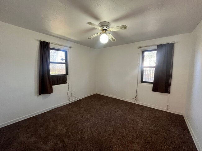 Building Photo - Charming 2 Bedroom 1 Bathroom Home In The South San Pedro Neighborhood!