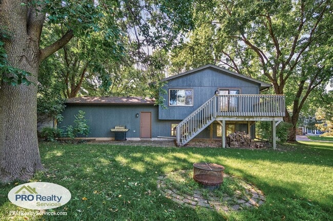 Building Photo - Recently Remodeled 4 Bedroom Home