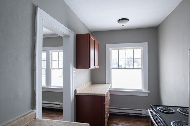 Building Photo - 501-503 W Norman