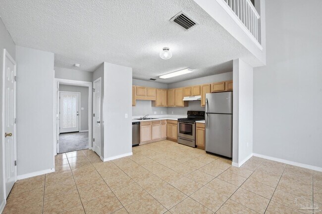 Building Photo - 3212 Fernwood Dr