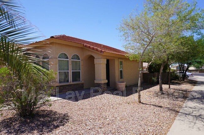 Building Photo - 23205 W Arrow Dr