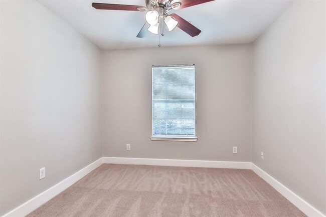 Building Photo - 6219 Spruce Bough Ct