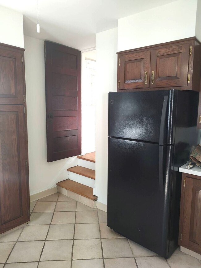 Building Photo - Incredible 3-Bedroom Detached Home in Bryn...