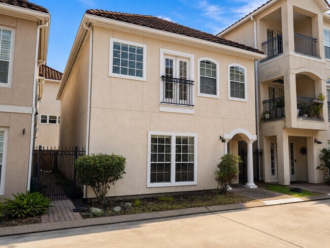 Building Photo - 7135 Harmony Cove