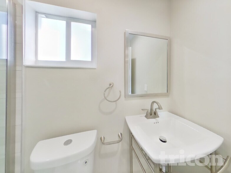 Building Photo - 1040 Grapefruit Rd SE