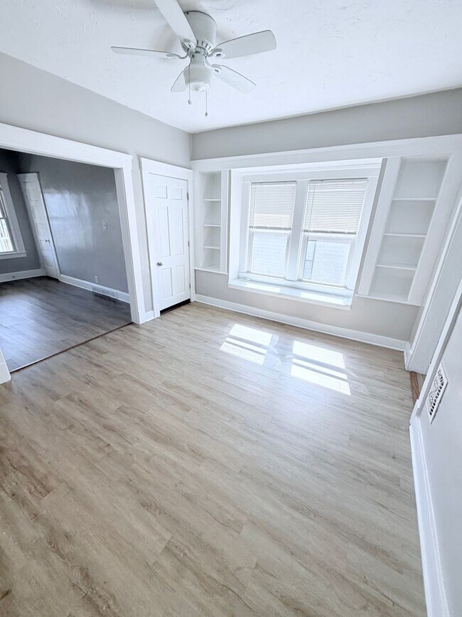 Building Photo - 3914 W 21st St