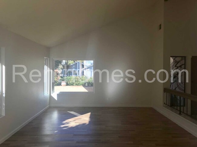 Building Photo - 11245 Forestview Ln