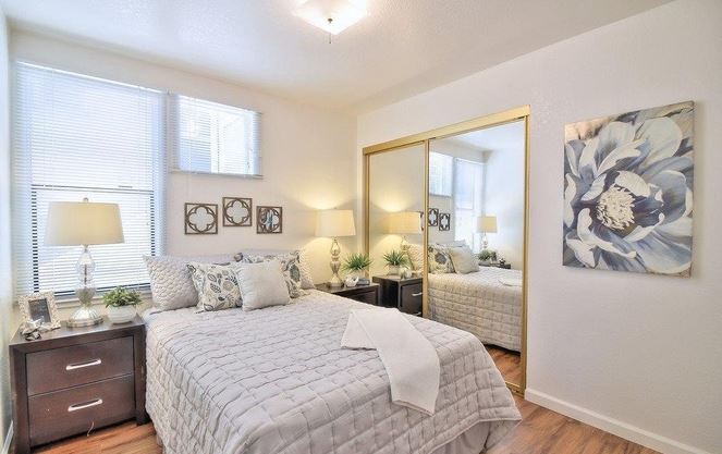 Building Photo - 2401 Park Blvd unit 3a