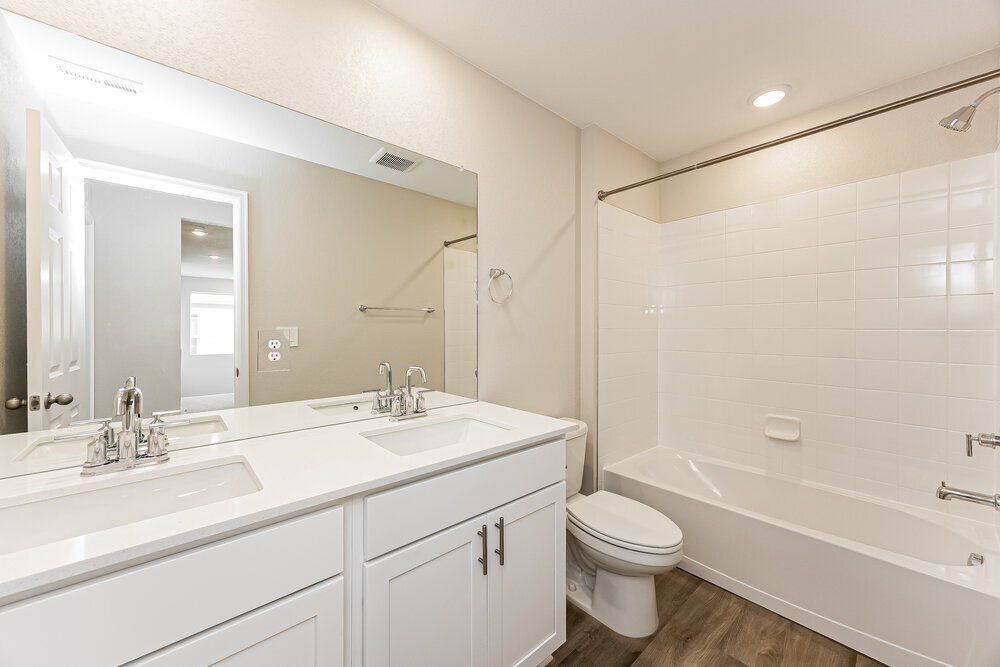 Building Photo - 11451 Lake Trout Dr