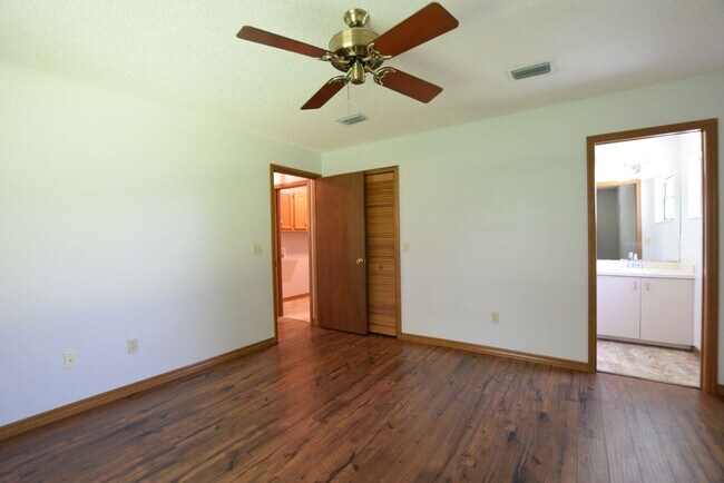 Building Photo - 3 br, 2 bath House - 236 Secret Way
