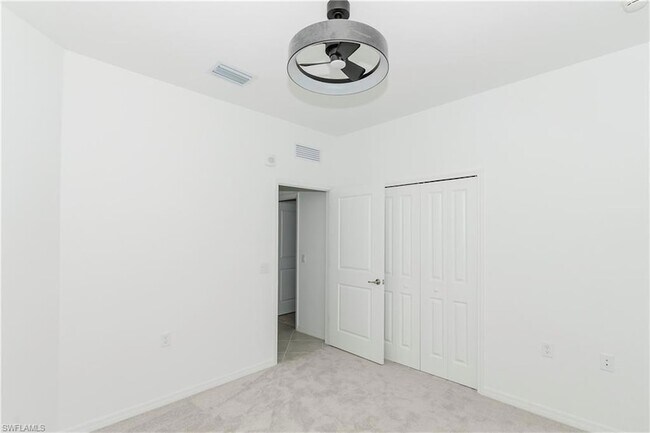 Building Photo - 5527 Double Eagle Cir