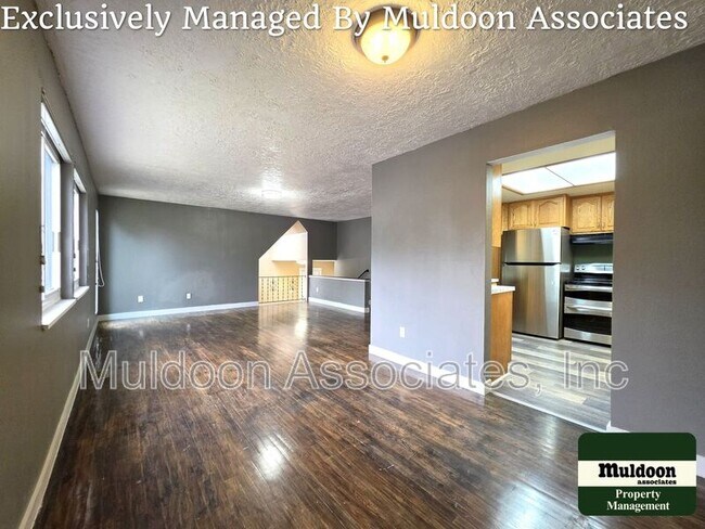 Building Photo - 1450 Luna Vista St