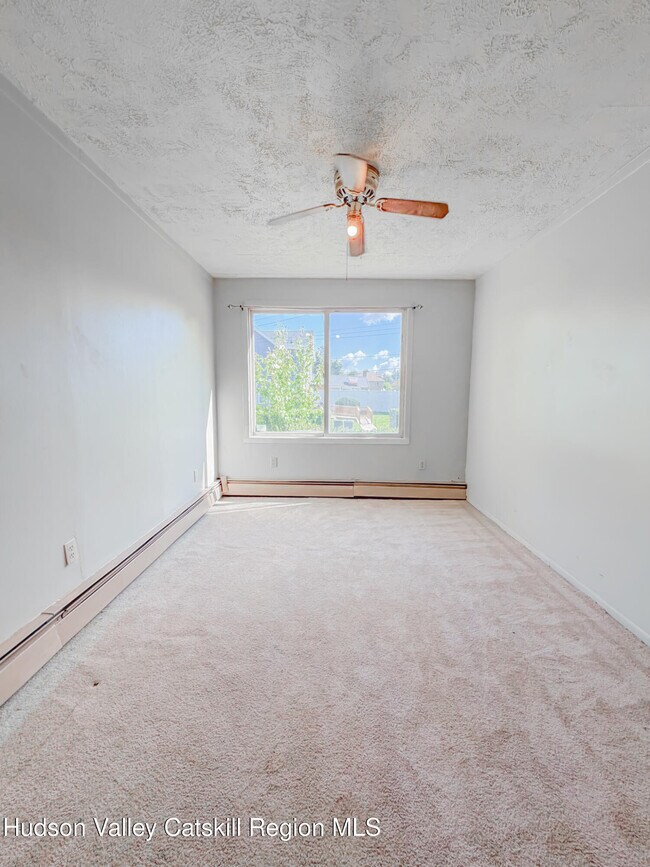 Building Photo - 349 Lucas Ave