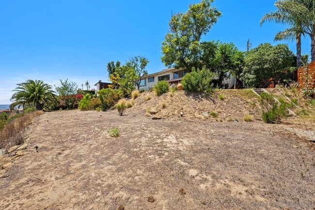 Building Photo - 6371 Dwane Ave