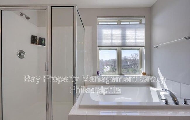 Building Photo - 274 Kestrel Ct