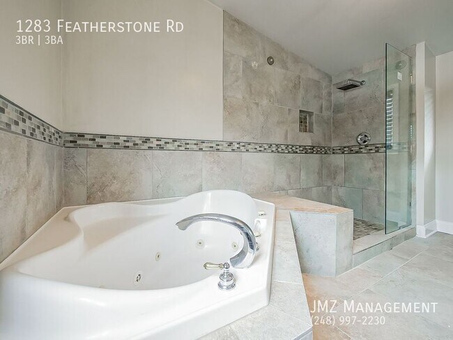 Building Photo - 1283 Featherstone Rd