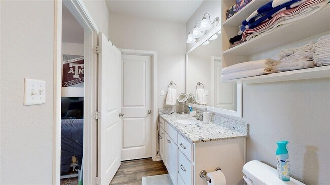 Building Photo - 2941 Papa Bear Dr