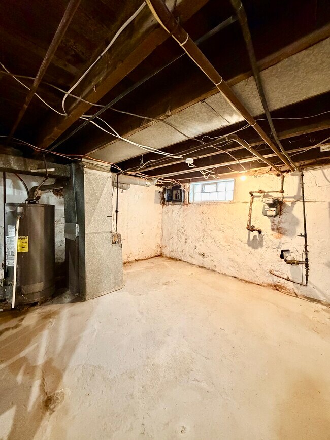 Building Photo - 1920 Brunner St