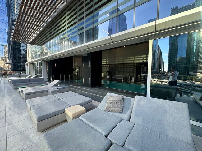 Building Photo - 313 W Wolf Point Plaza