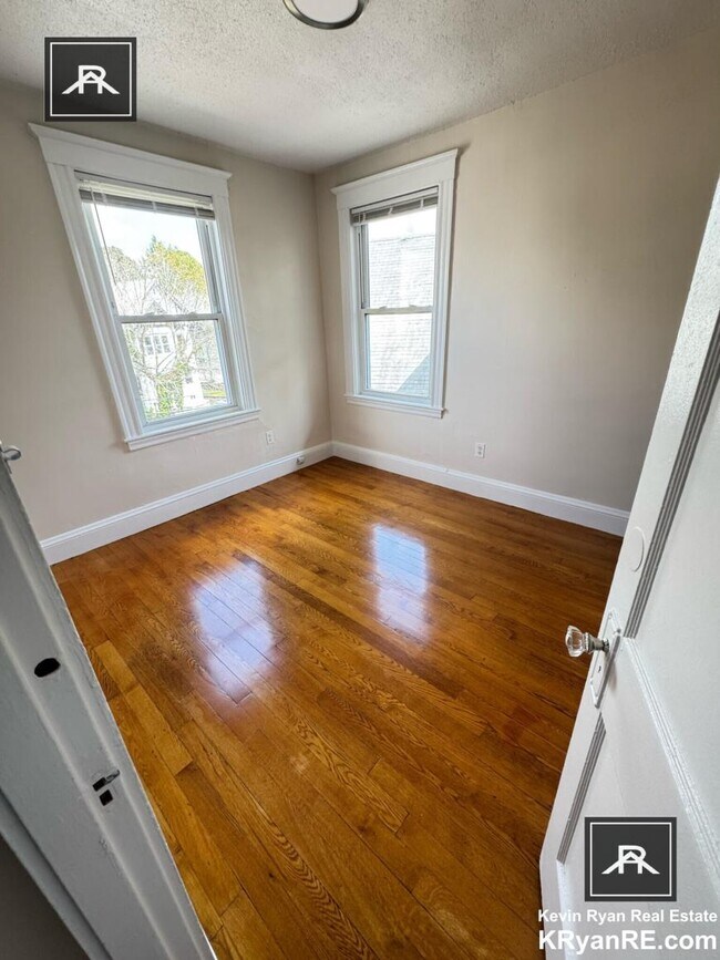 Building Photo - 3 bedroom in Brighton MA 02135