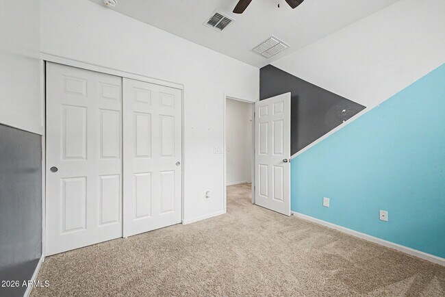 Building Photo - 3514 E Cowboy Cove Trail