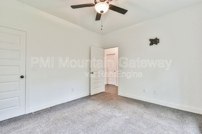Building Photo - 13765 GA-136