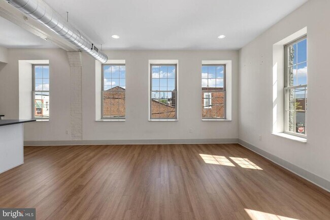 Building Photo - 1618 Mifflin St