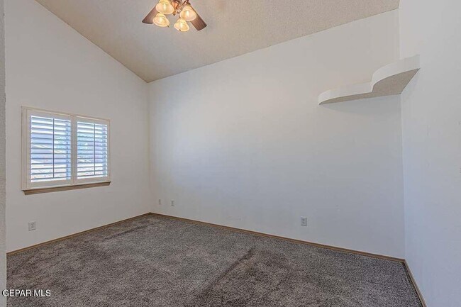 Building Photo - 12833 Tierra Pueblo Dr